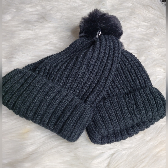 NWT Mommy & me beanie caps - Picture 4 of 5